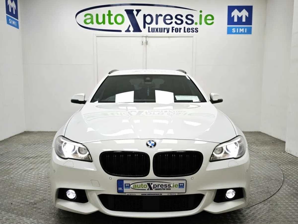 BMW 5-Series 523 D TOURING Automatic, Reversing ca - Image 3