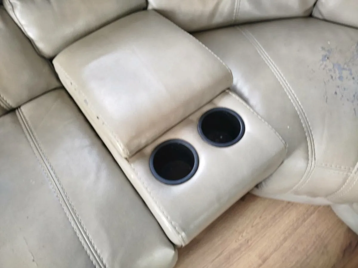 Large corner couch - Image 3