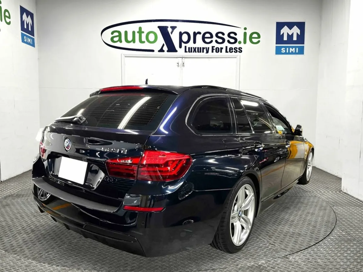BMW 5-Series 523D TOURING Automatic, Reversing cam - Image 3