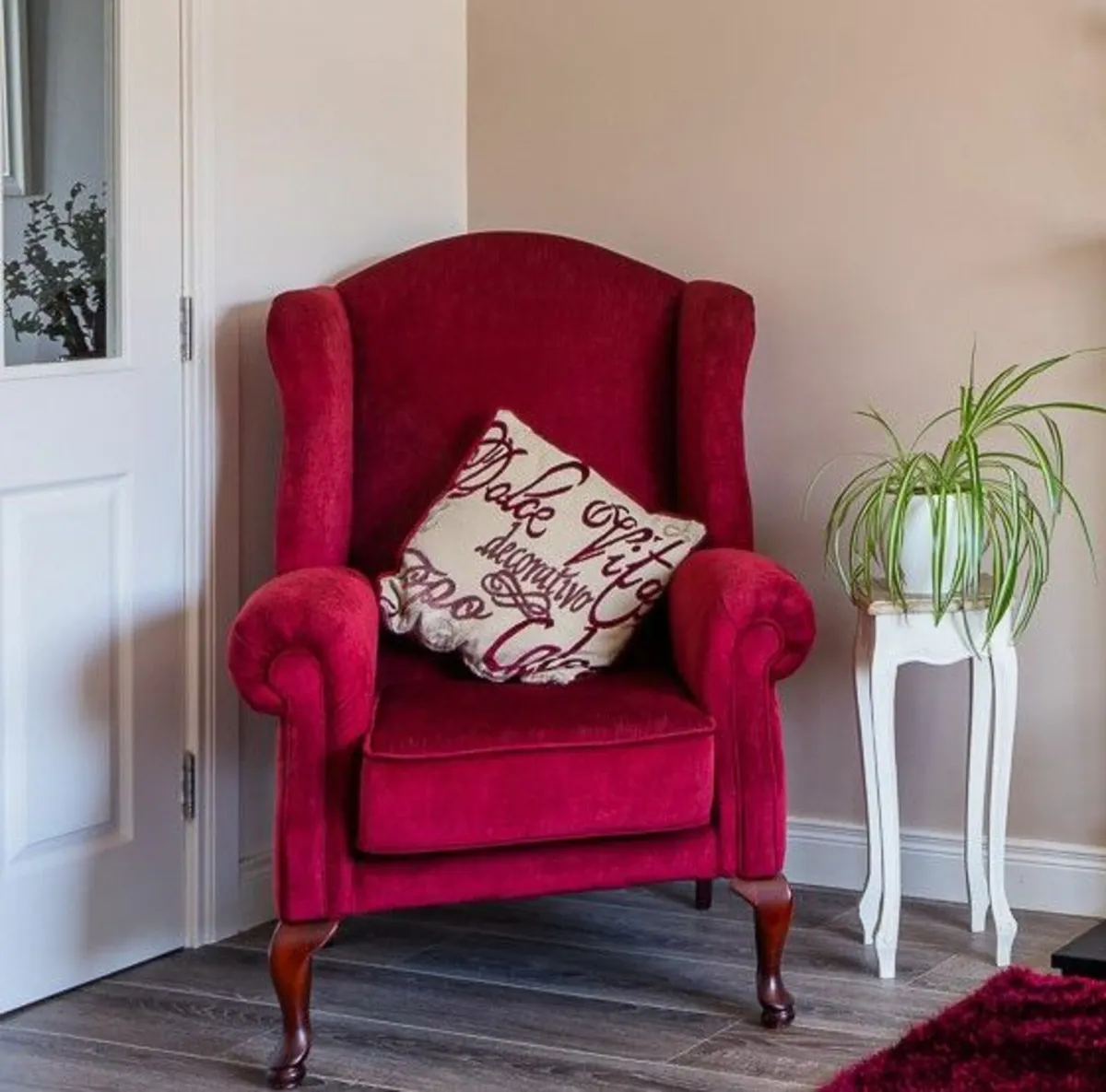 Classic Queen Anne Chair