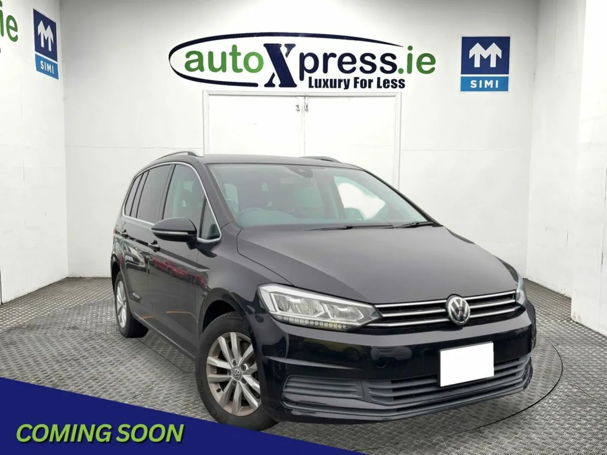 Volkswagen Touran 2.0 TDI Automatic, Reversing cam - Image 1