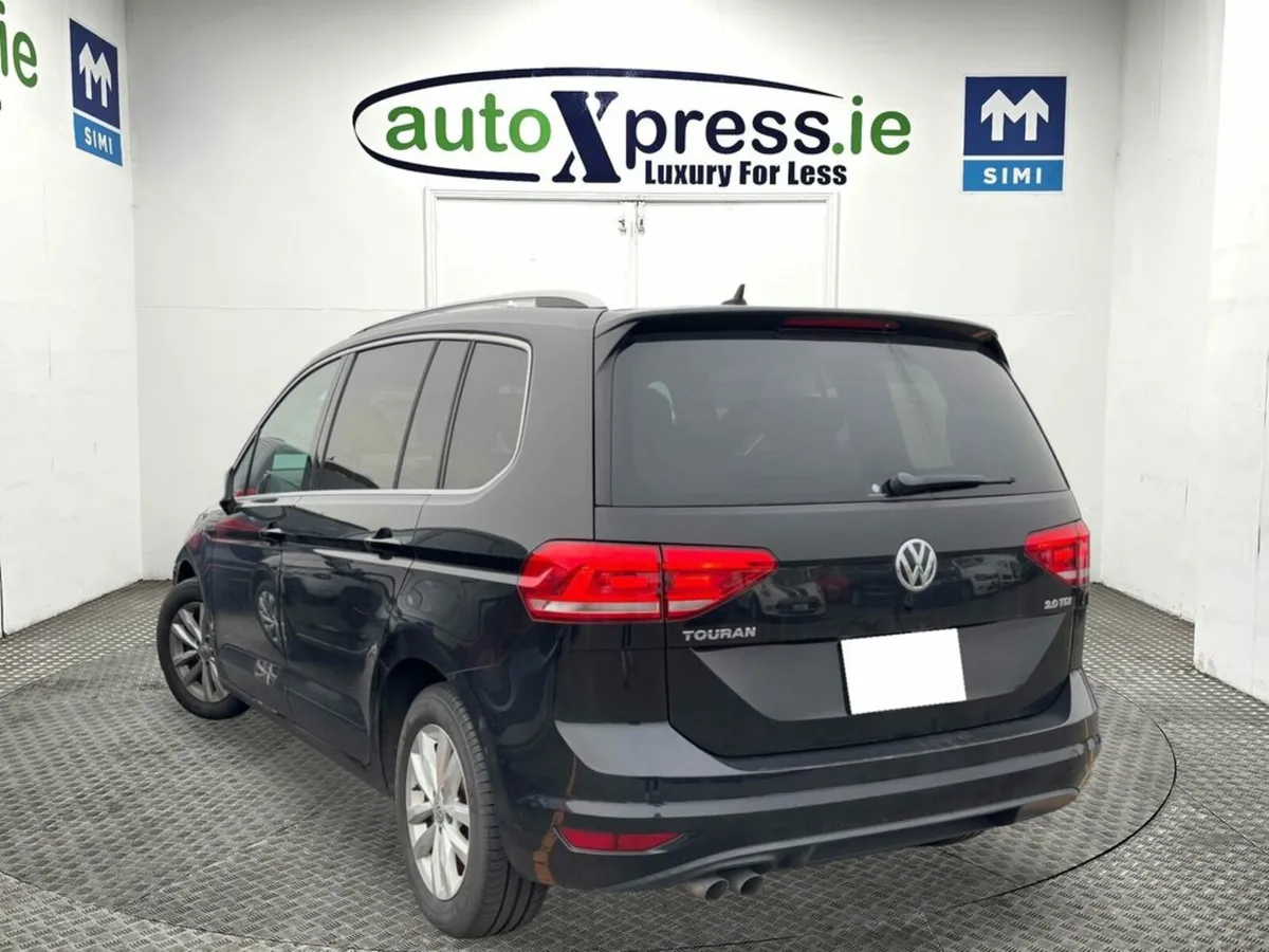 Volkswagen Touran 2.0 TDI Automatic, Reversing cam - Image 3
