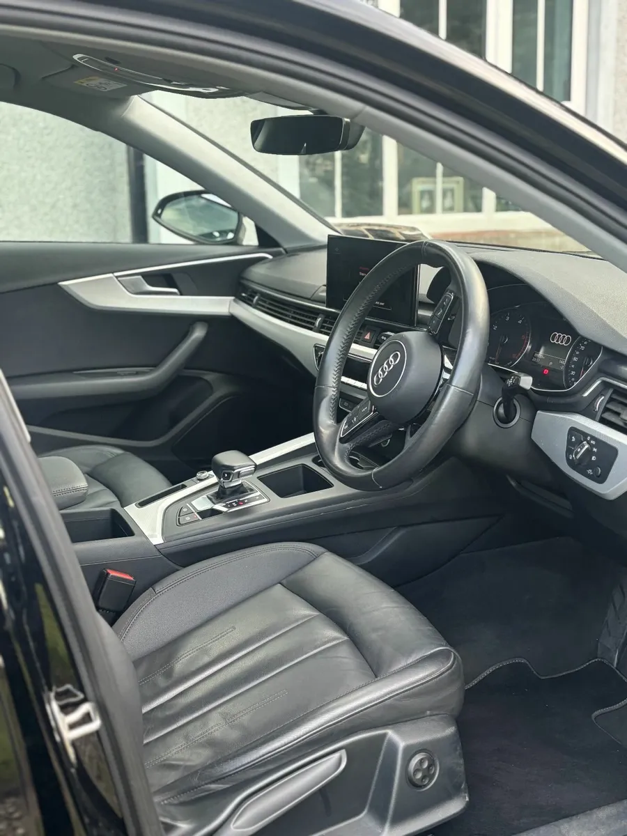 AUDI A4 30 TDI 136BHP S-TRONIC SE (Black, Low KMs) - Image 3