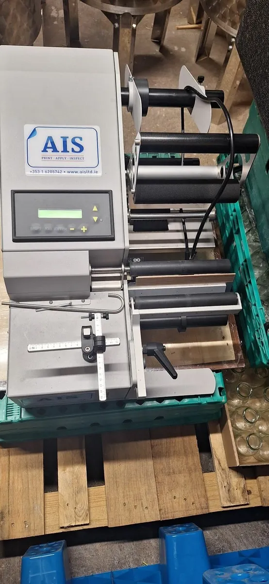 Semi automatic Bottle Label machine - Image 2