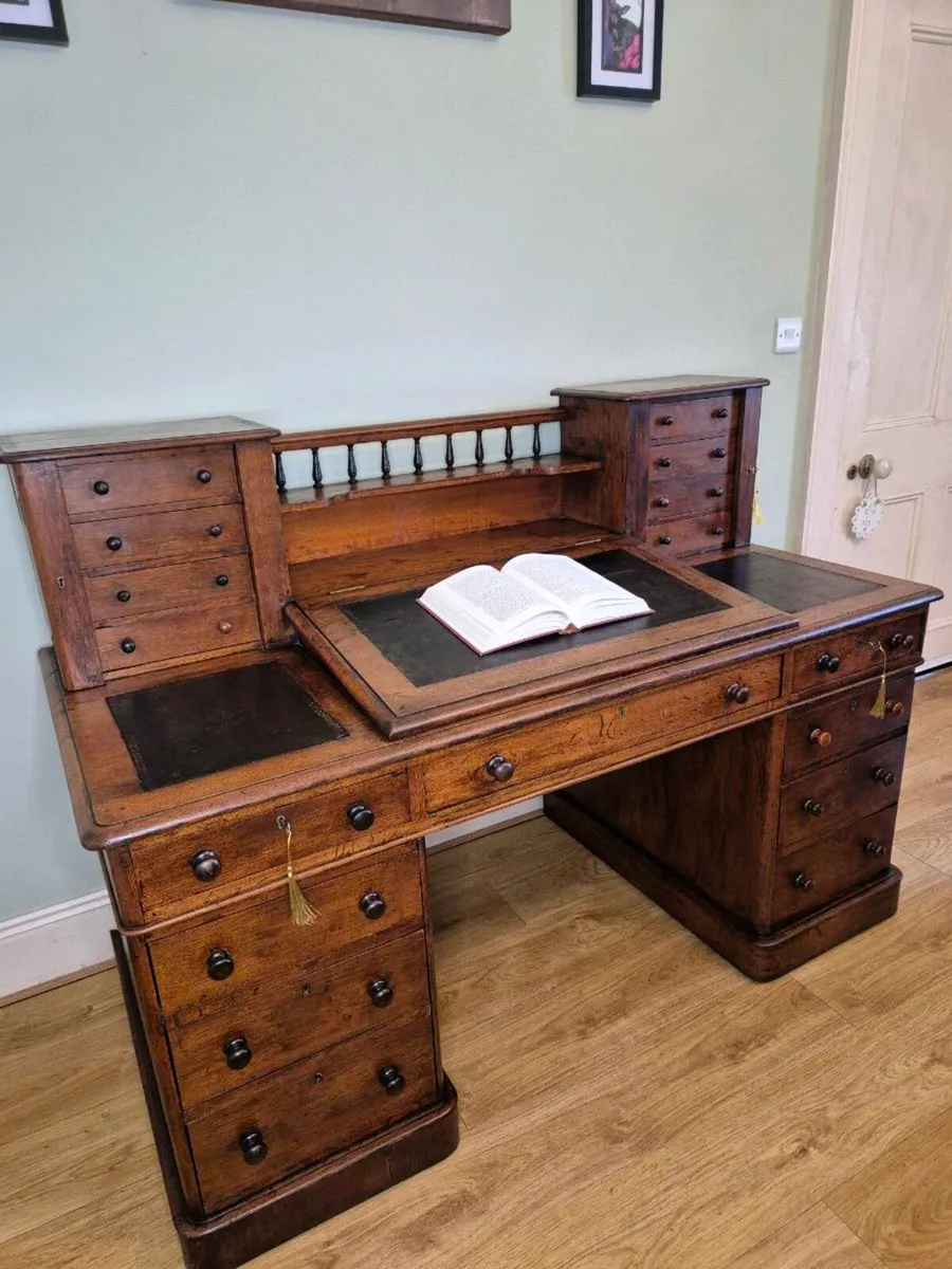 Writing desk - Image 1
