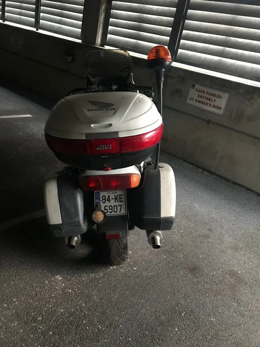 1994 Honda st 1100 - Image 3