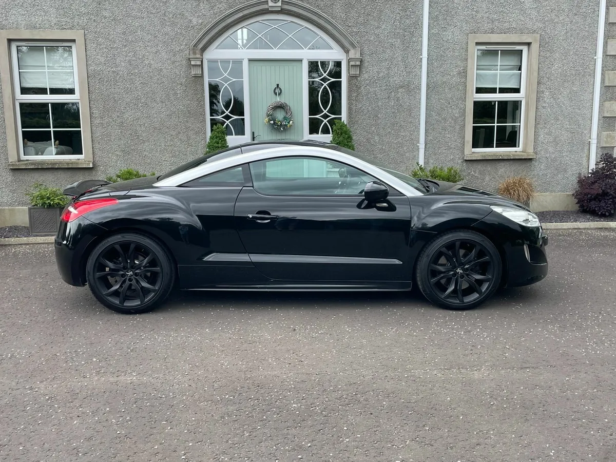 Peugeot RCZ 2010 in beautiful condition - Image 4