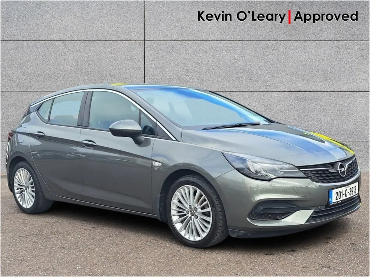 Opel Astra 1.5 TD Elite 5dr. - Image 1