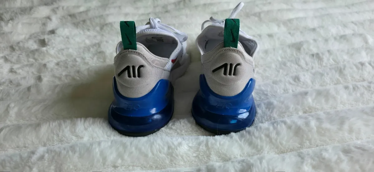 Nike Air Max 270 - size 6 - Image 3