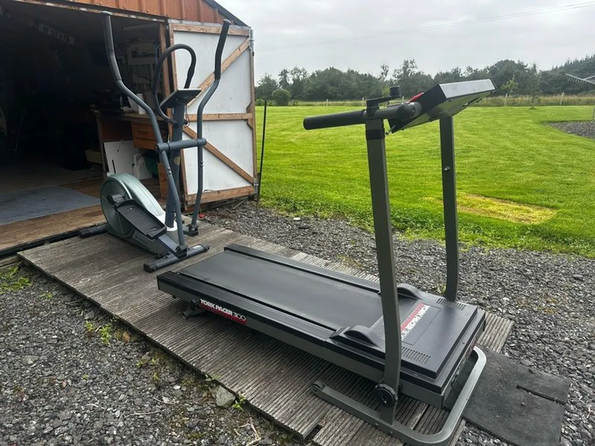 Treadmill and cross trainer - Image 1