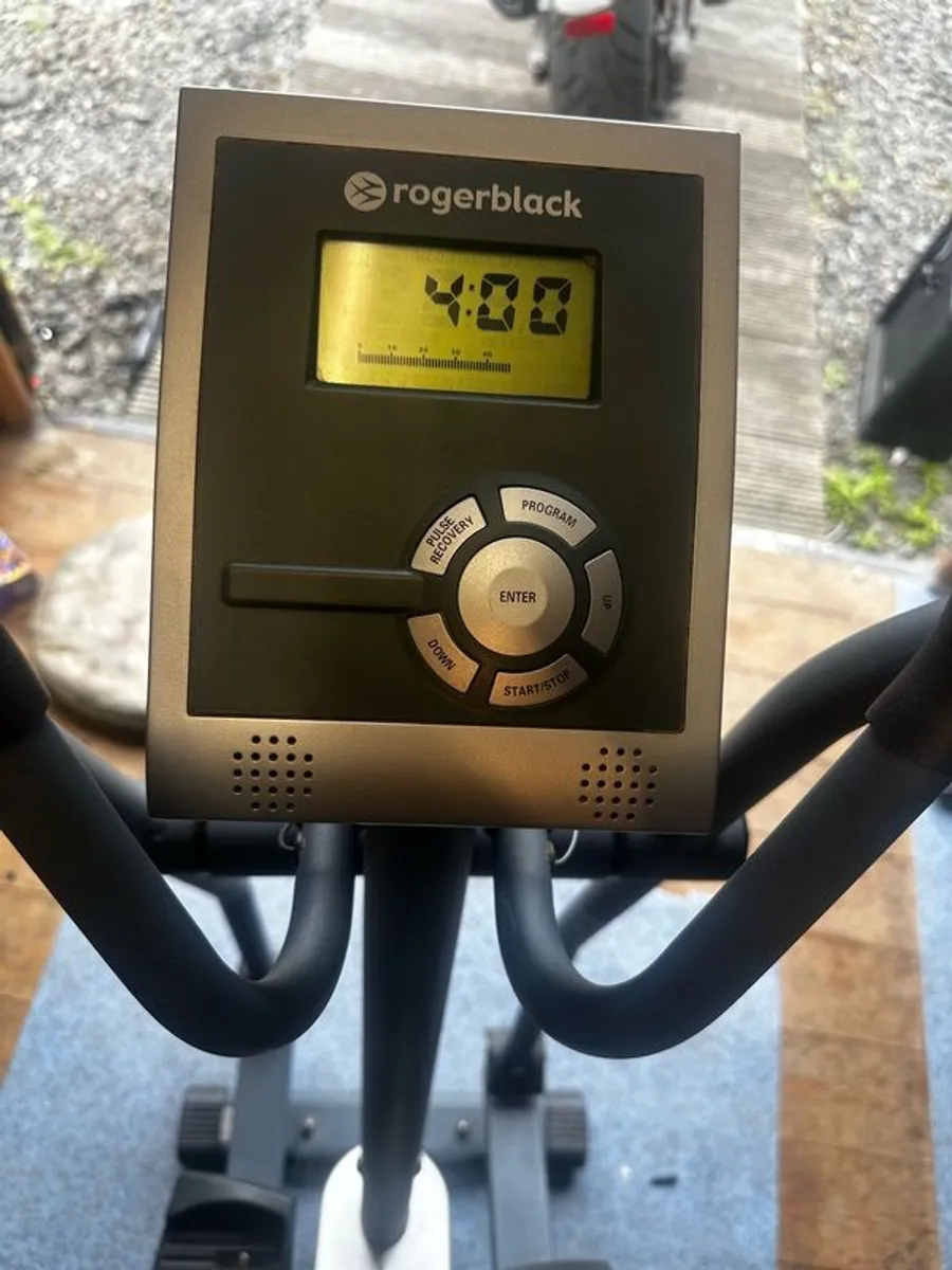 Treadmill and cross trainer - Image 3