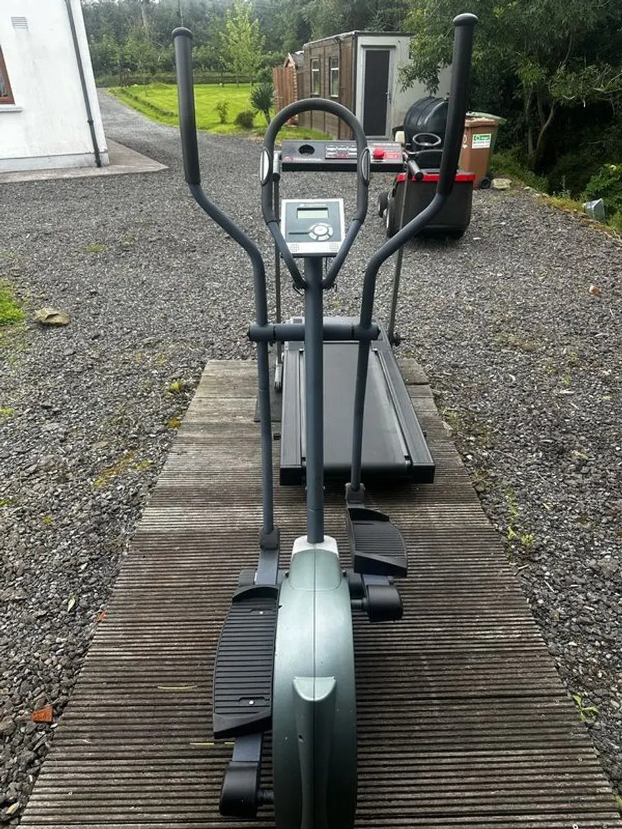 Treadmill and cross trainer - Image 4