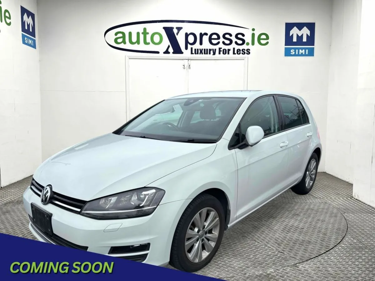 Volkswagen Golf 1.2 TSI Automatic, Reversing camer - Image 1