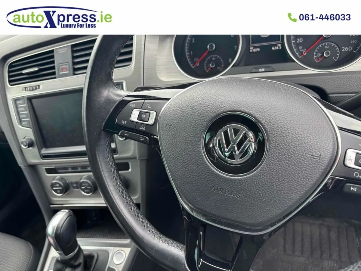 Volkswagen Golf 1.2 TSI Automatic, Reversing camer - Image 2