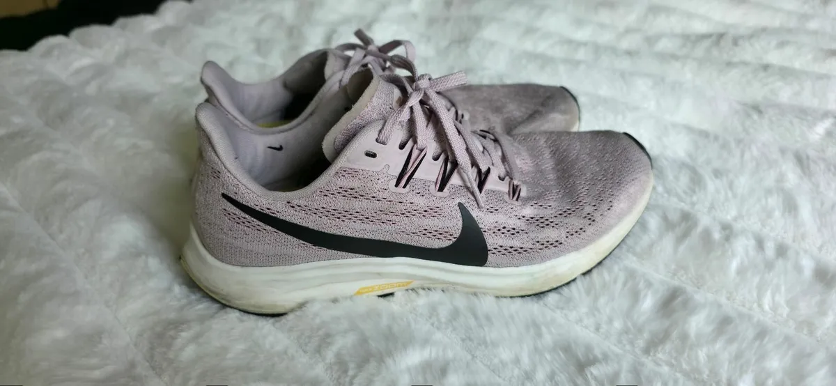 Nike Air Zoom Pegasus 36 - size 5.5 - Image 1