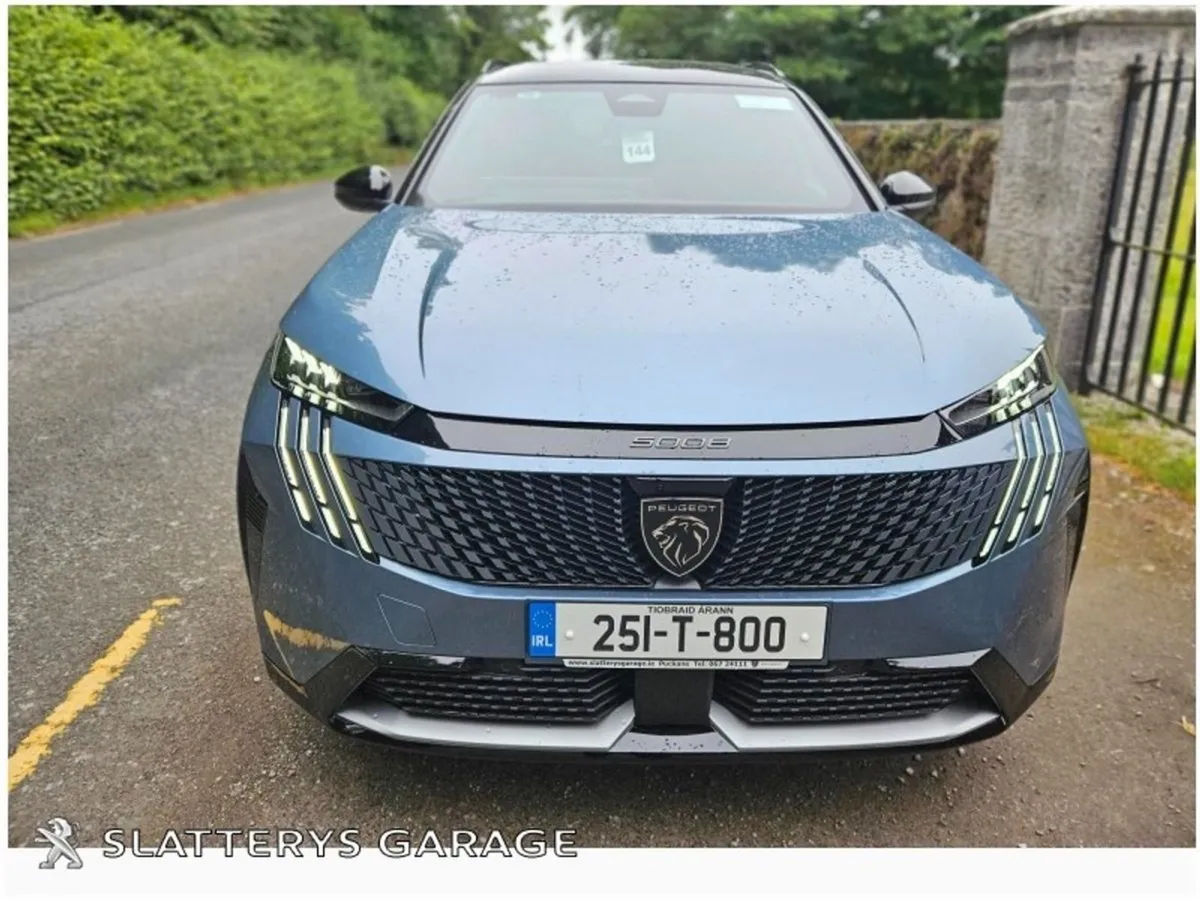 Peugeot 5008 BEV 73kwh 210hp GT (alcantara) - Image 2