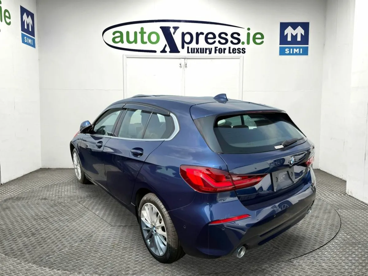 BMW 1-Series 118D Play edition, Automatic, Reversi - Image 3