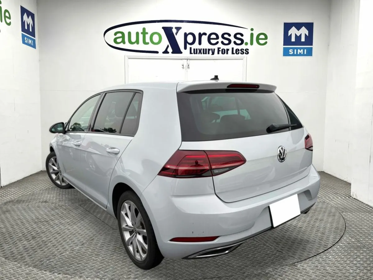 Volkswagen Golf 1.4 TSI HIGH LINE TECH EDITION Aut - Image 3