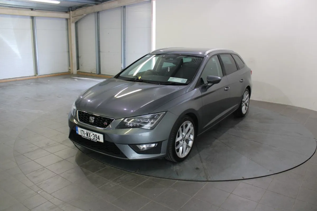 SEAT Leon 2.0tdi 150PS FR ST - Image 4