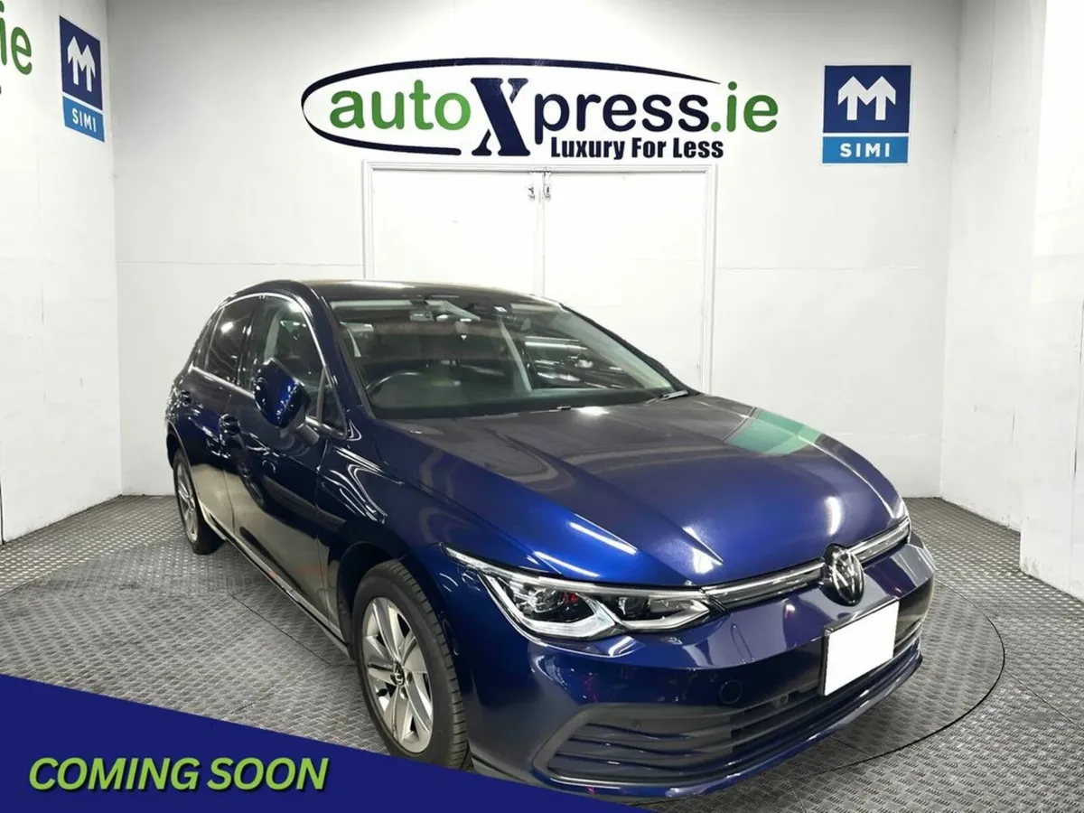 Volkswagen Golf 1.0 ETSI ACTIVE Automatic, Reversi - Image 1