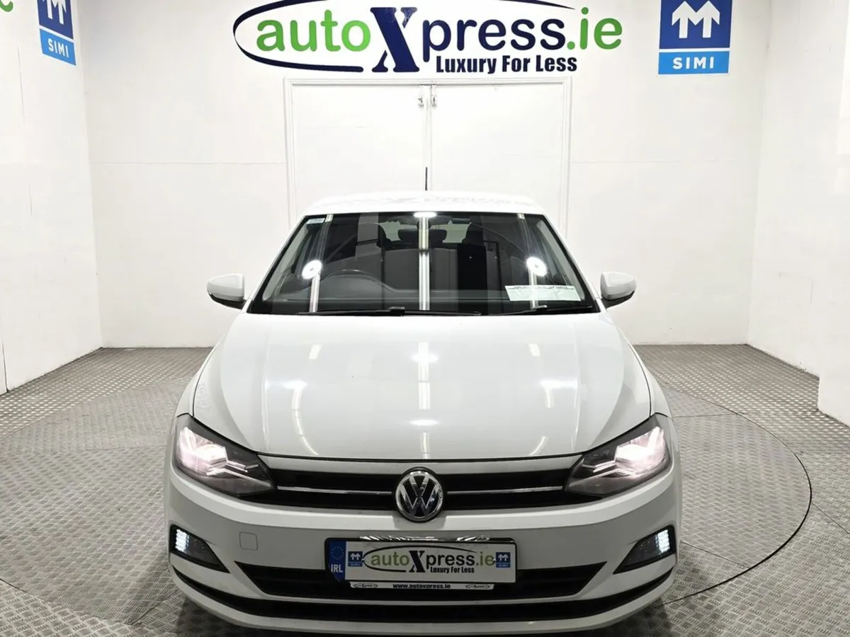 Volkswagen Polo 1.0 TSI Automatic, Reversing camer - Image 3