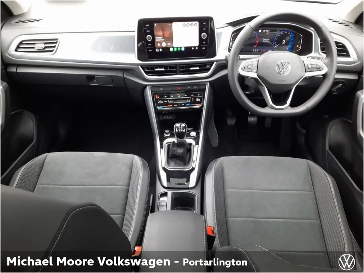 Volkswagen T-Roc Style 75 Plus 1.0tsi 116HP - Image 2