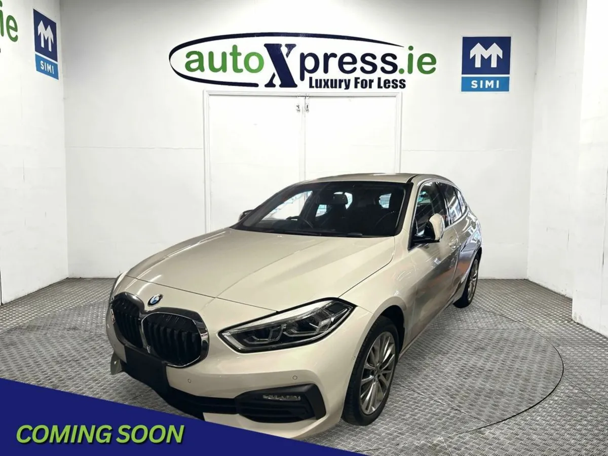 BMW 1-Series 118D Play Automatic, Reversing camera - Image 1
