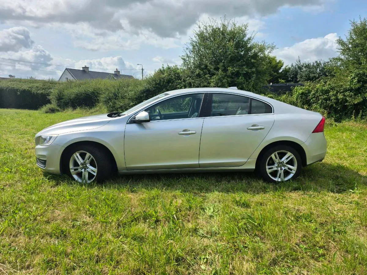 Volvo S60 Saloon1.6 diesel - Image 4