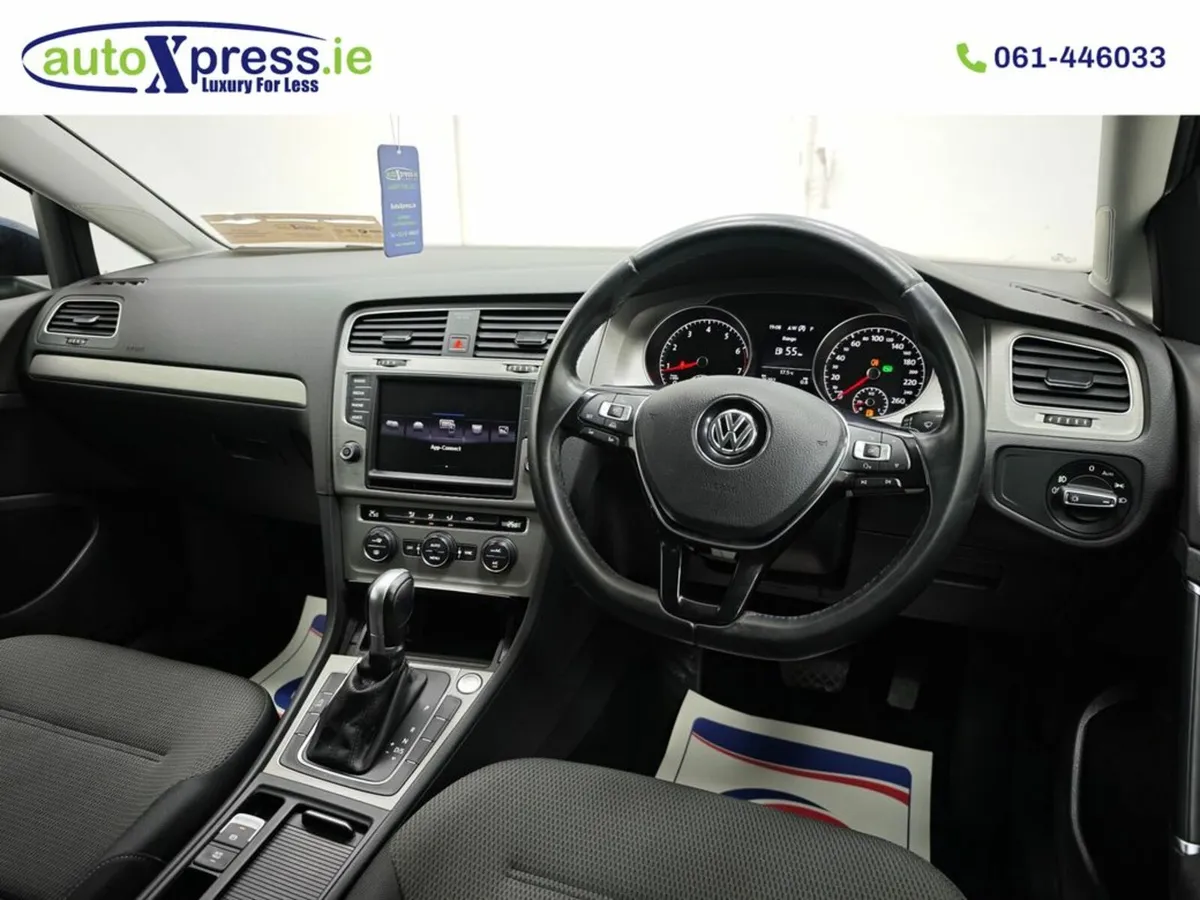 Volkswagen Golf 1.2 TSI Automatic, Reversing camer - Image 4