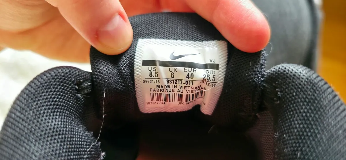 Nike Flex TR6 - size 6 - Image 3