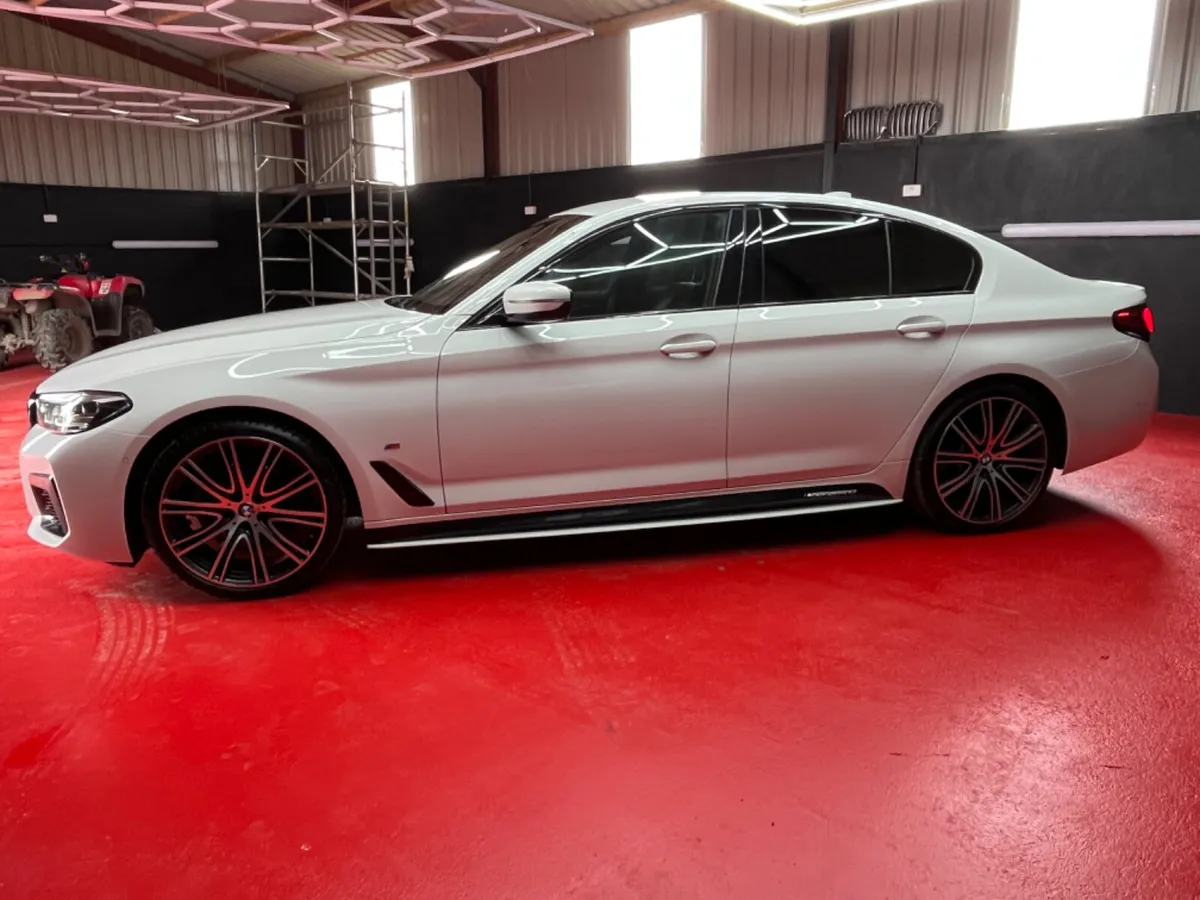 2021 BMW 520D M-SPORT LCI - Image 4
