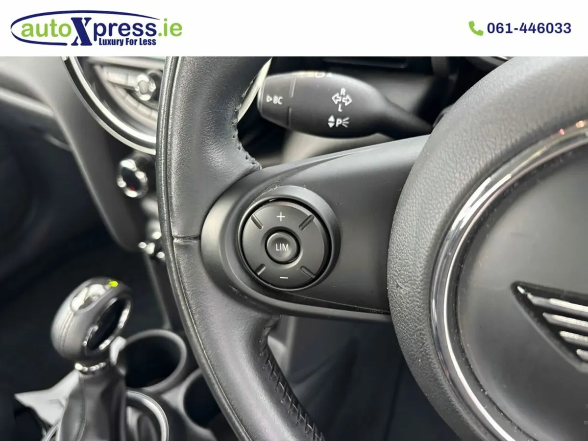 Mini Cooper 1.5 Automatic, Reversing camera, Low m - Image 4