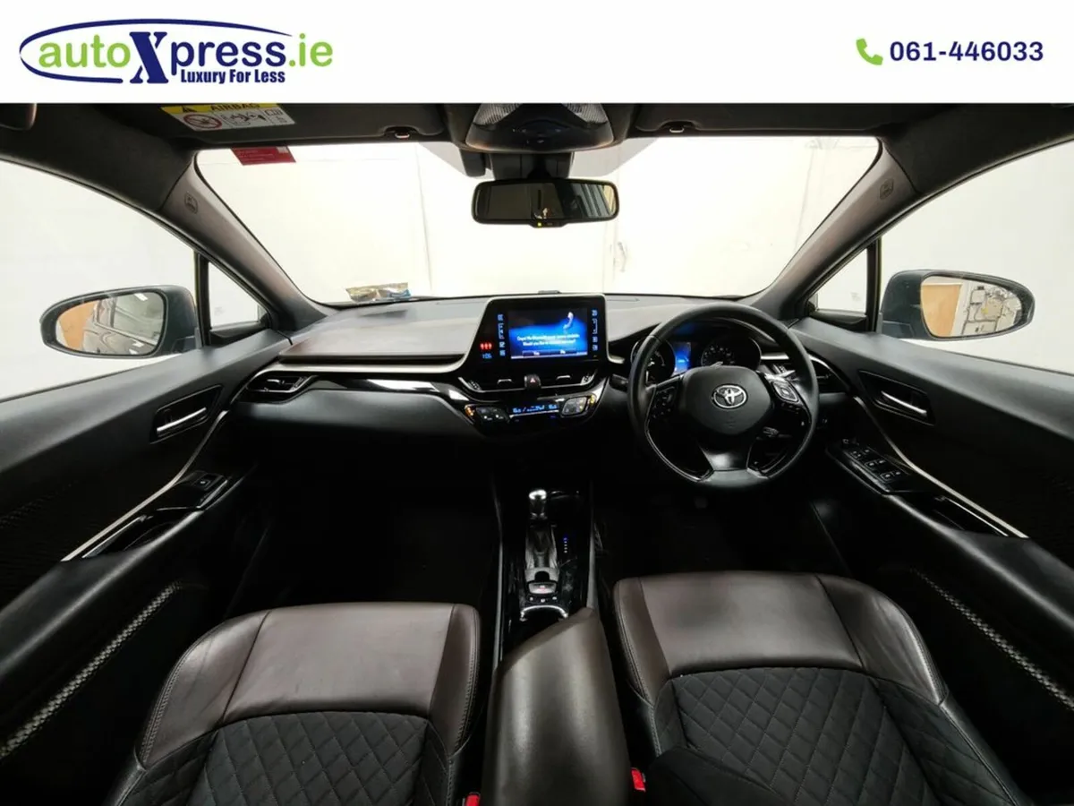 Toyota C-HR 1.8 Excel CVT Automatic, Reversing cam - Image 4