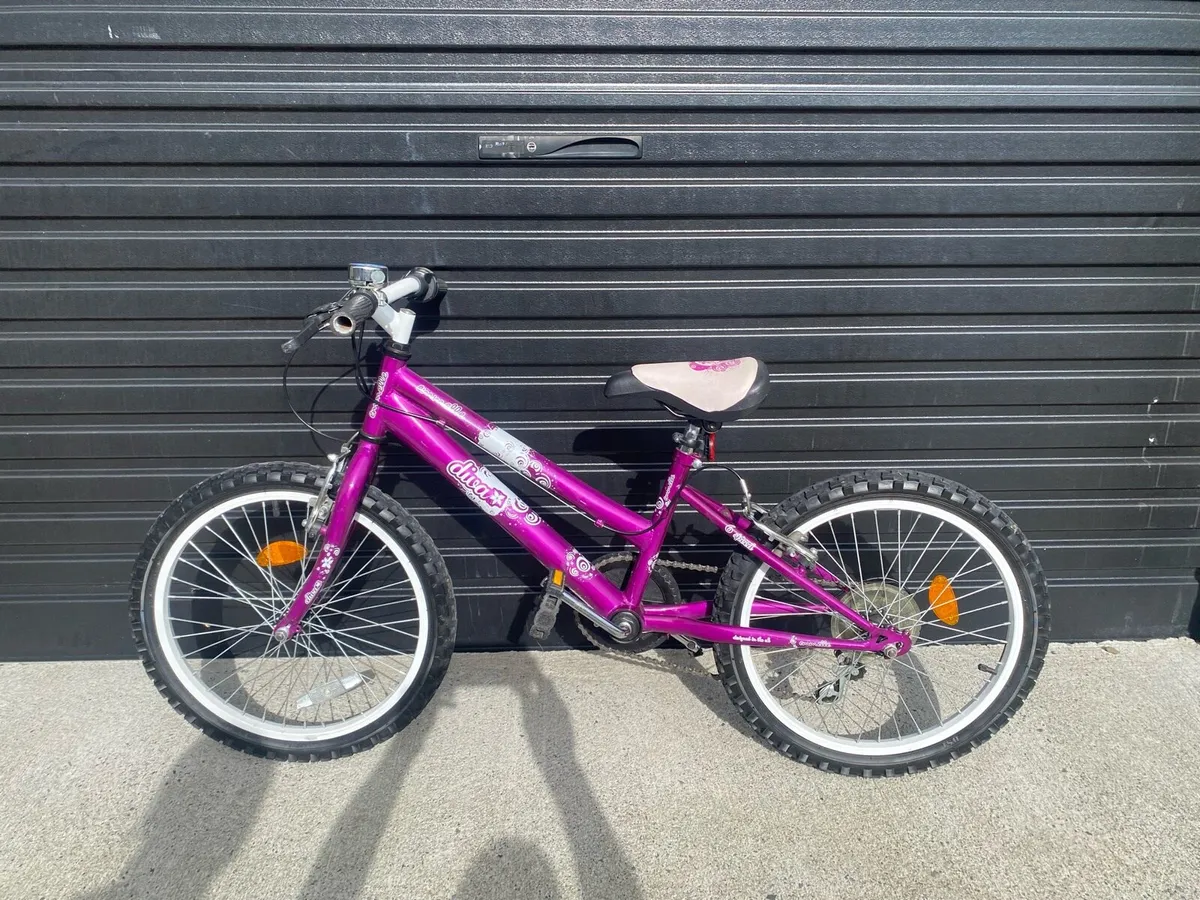 Girl 20 Bike - Image 1
