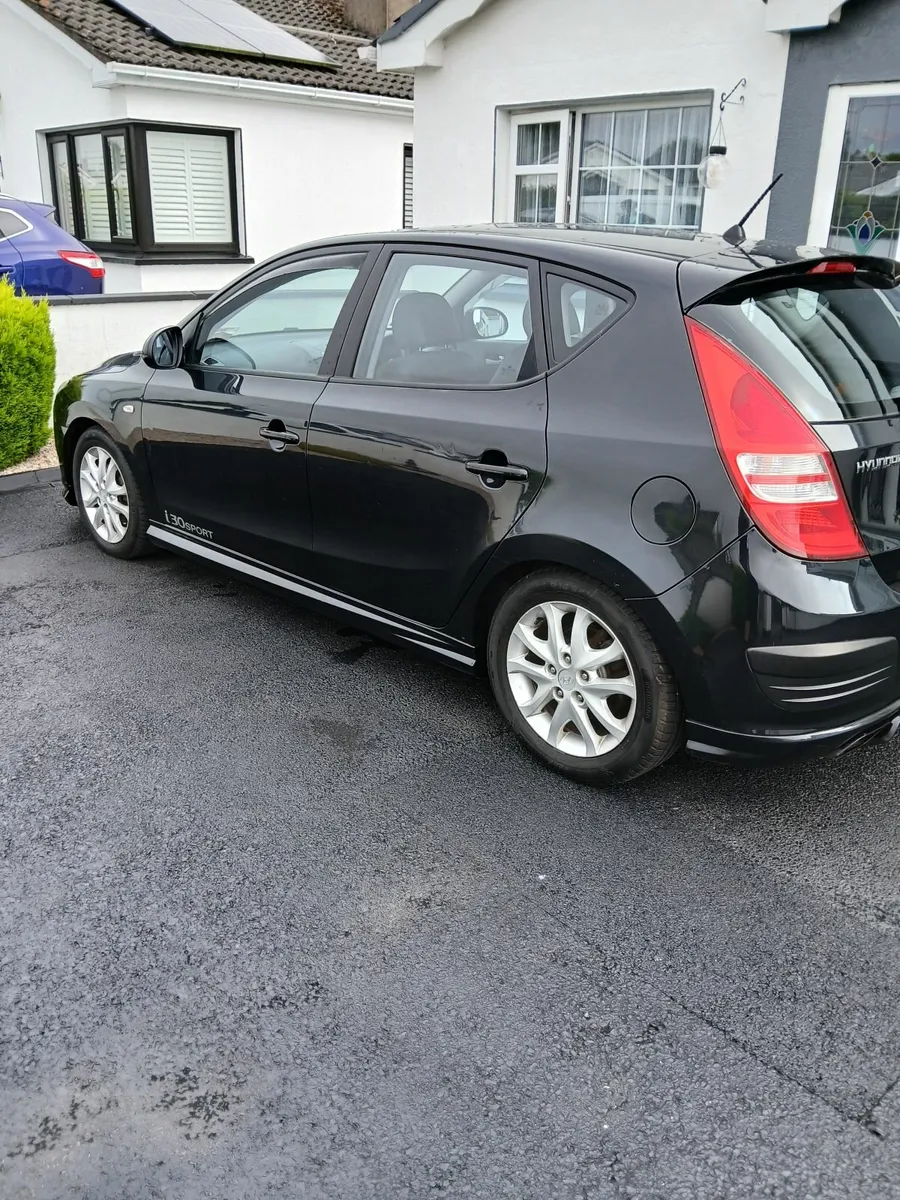 Hyundai i30 2010 - Image 1