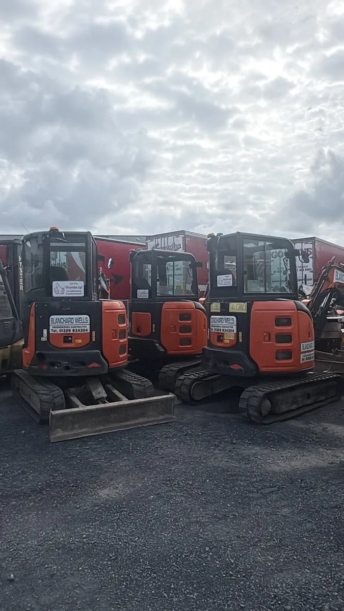 Choice of hitachi 33us - Image 1