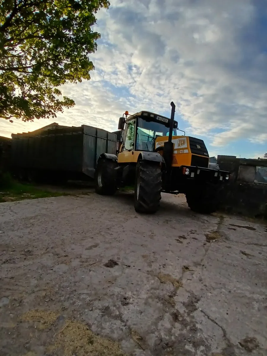 Livestock Trailer 22ft / Lee Fisher 21ft Boat - Image 4