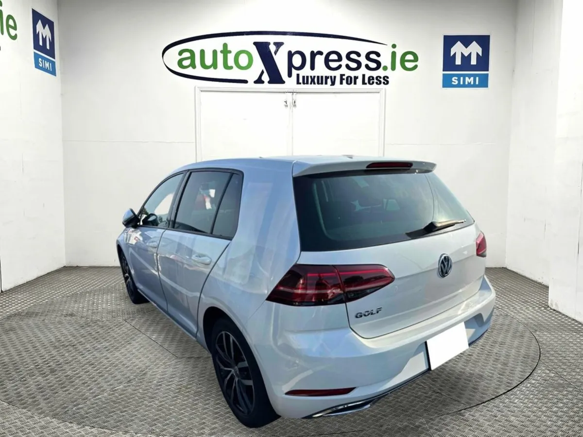 Volkswagen Golf 1.4 TSI HIGH LINE TECH EDITION Aut - Image 3