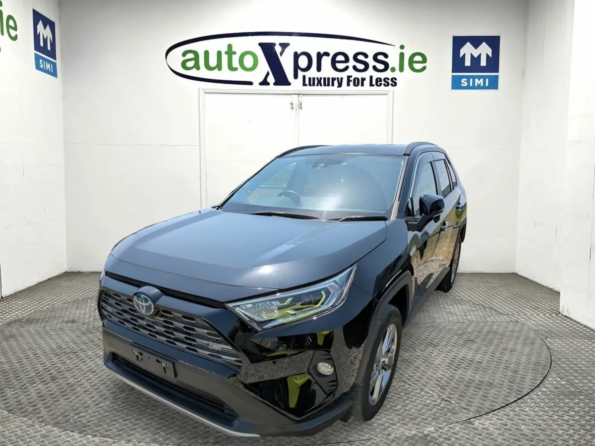 Toyota RAV4 2.5 4WD Hybrid Automatic, Reversing ca - Image 3