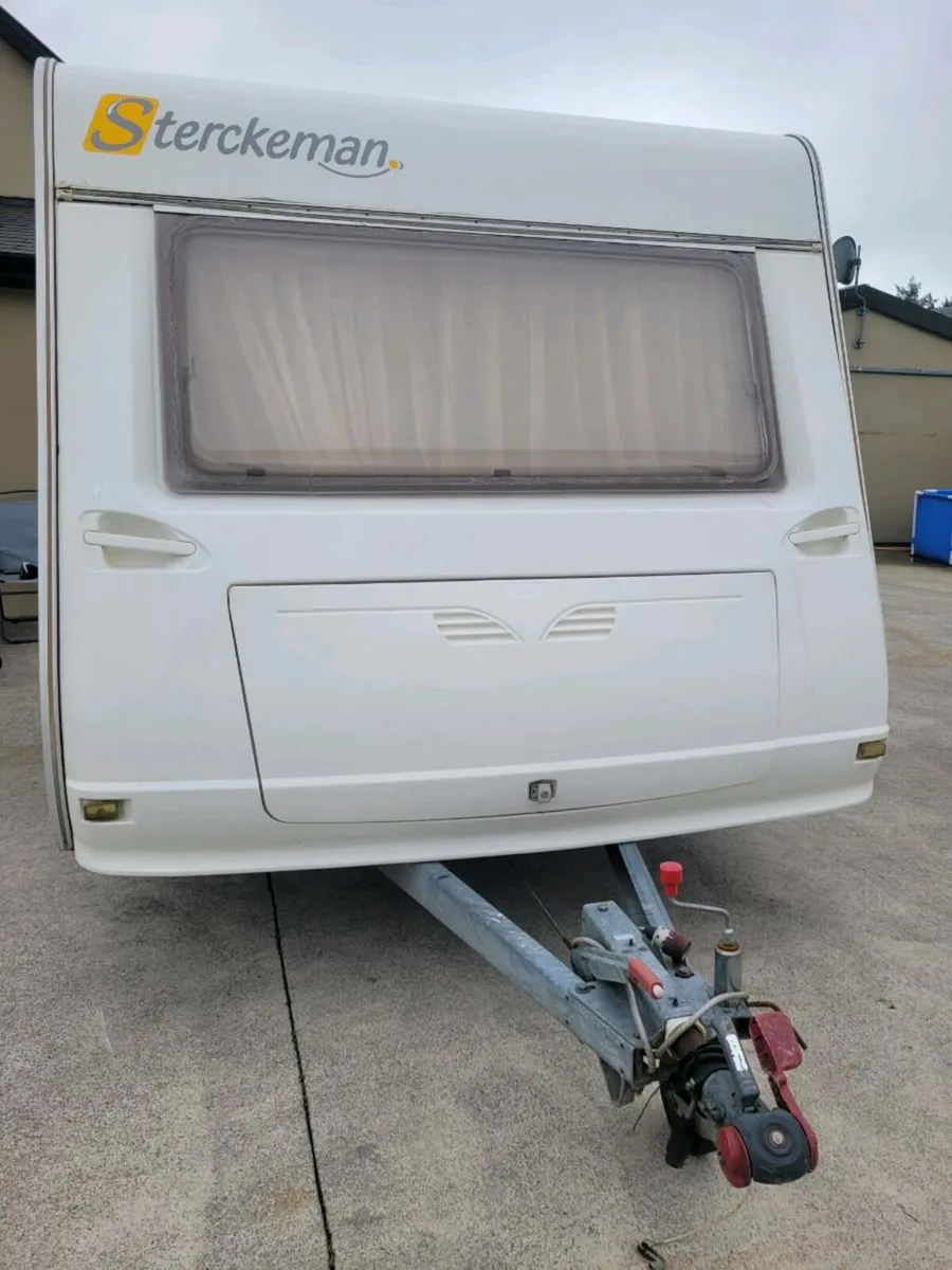 Sterckeman caravan 6bert caravan with fixed bed - Image 4