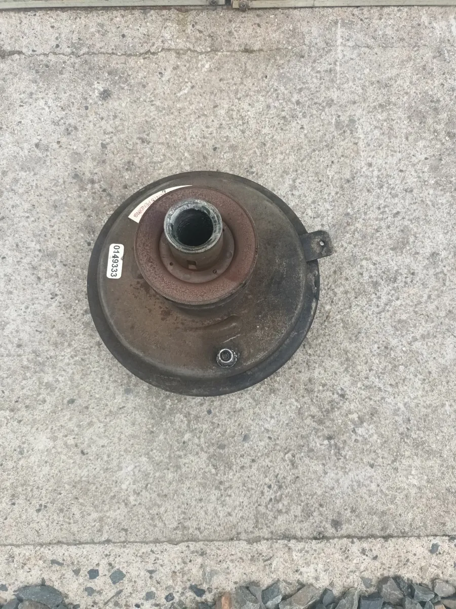 Husqvarna Clutch - Image 1
