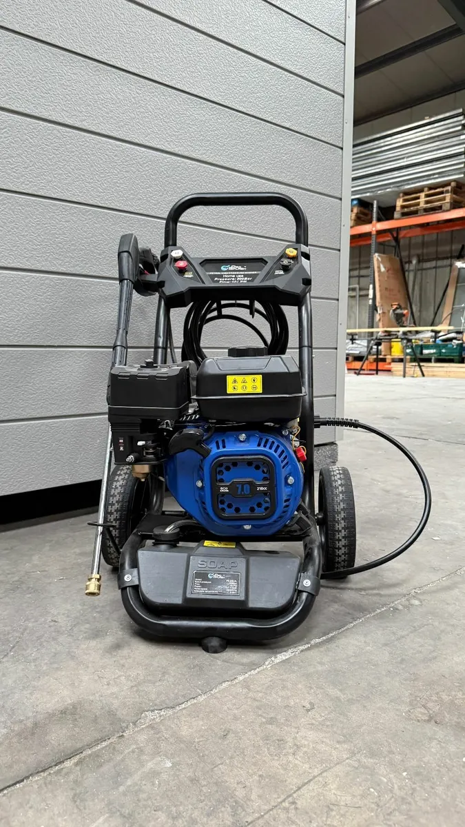 200 BAR Petrol Pressure Washer 7HP Aluminium Pump - Image 1