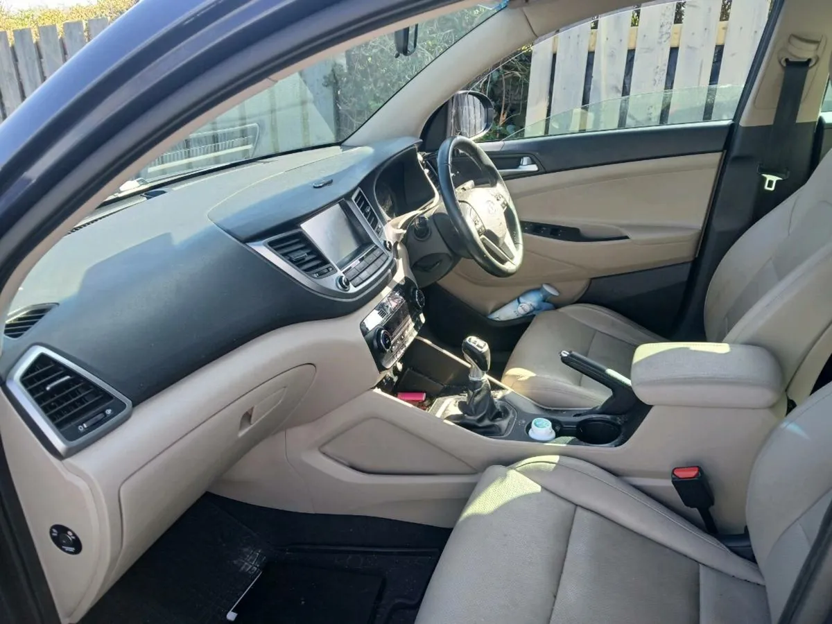 Car - Image 2