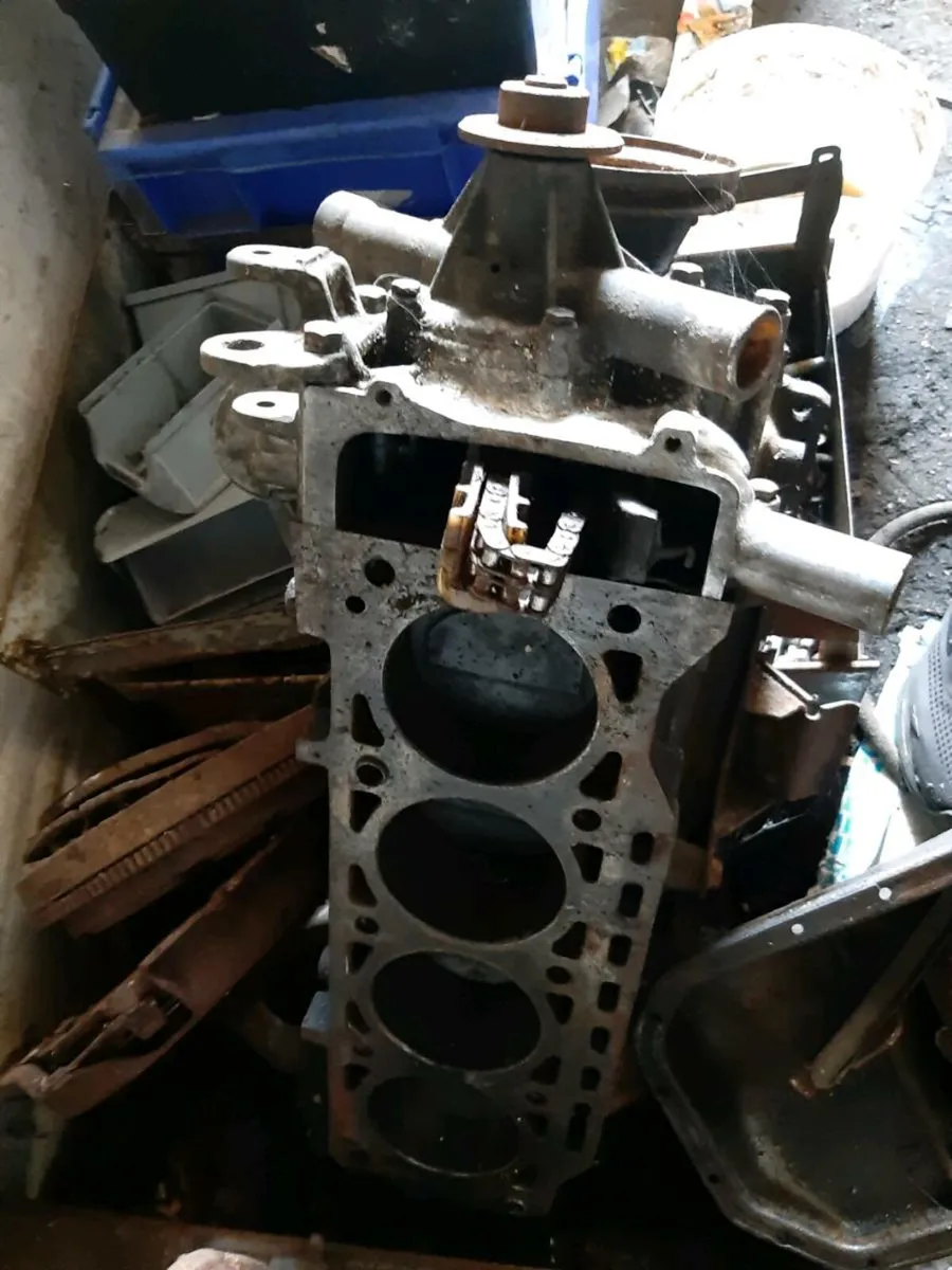 BMW parts. - Image 2