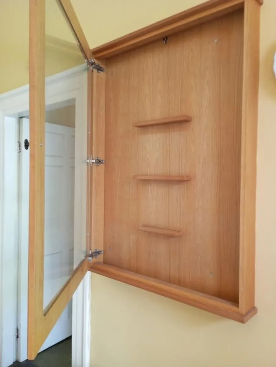 Display Cabinet - Image 2