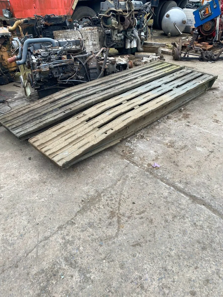 Heavy duty trailer ramps - Image 2