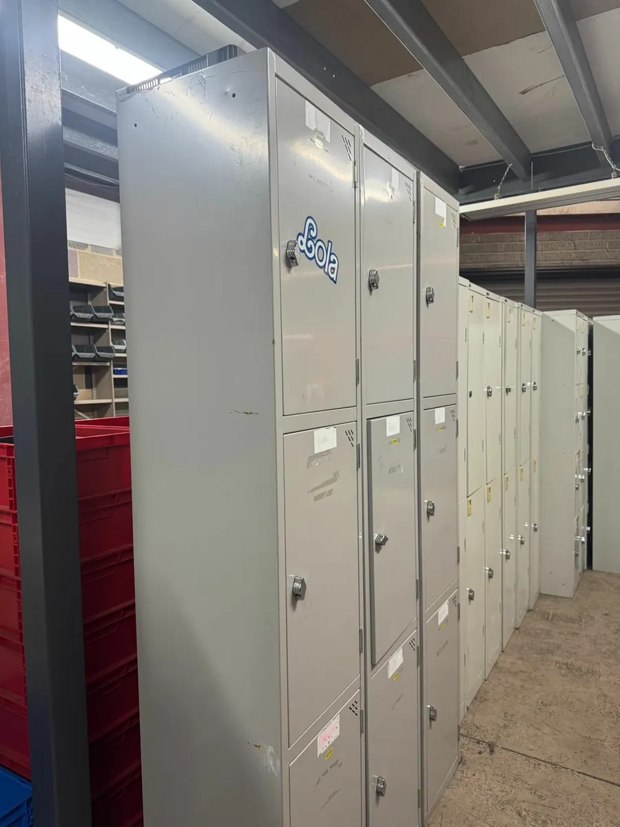 Padlock 3 door lockers - Image 2