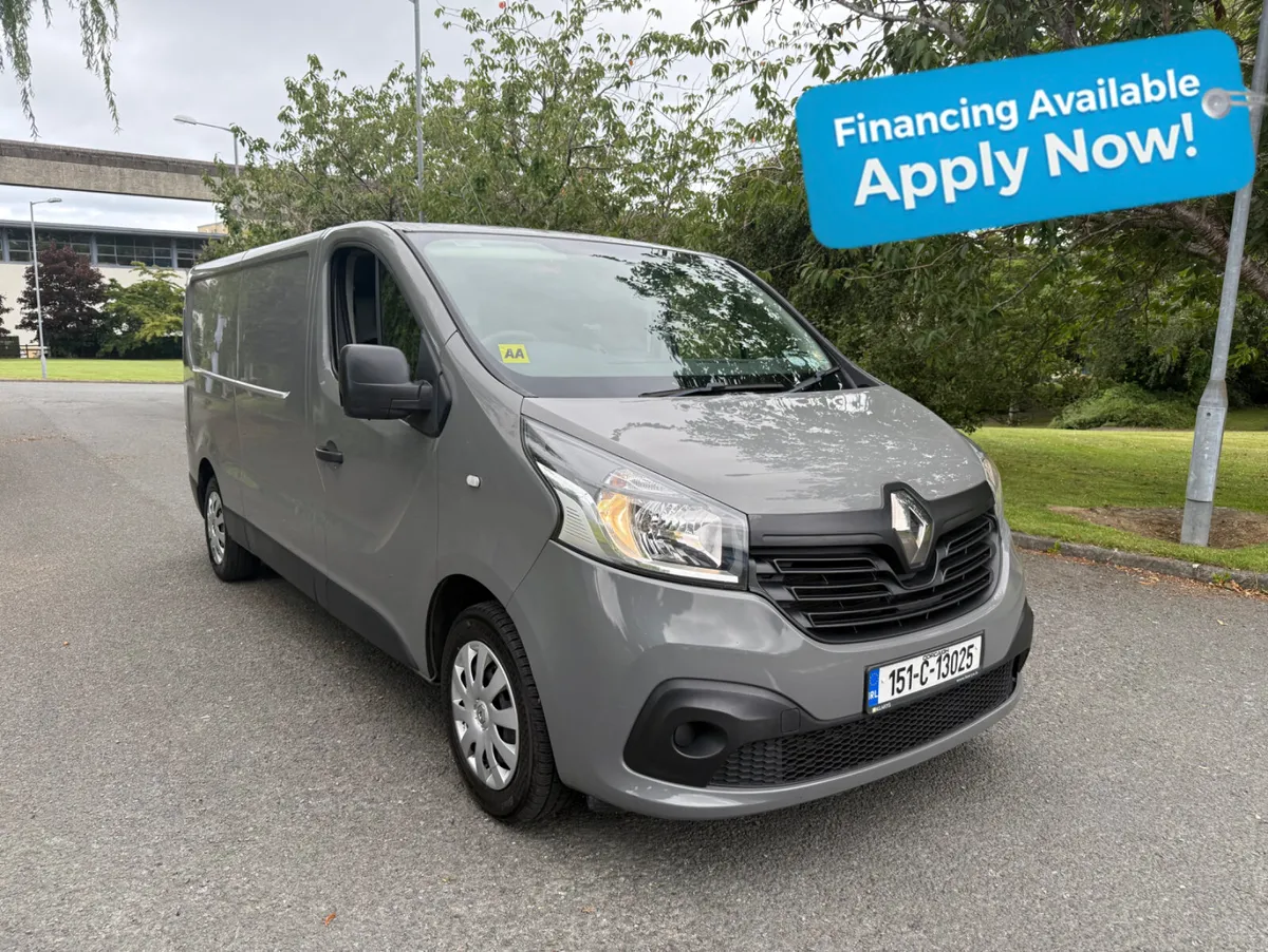 Renault Trafic 2015 LOW MILEAGE INCLUDES VAT - Image 1