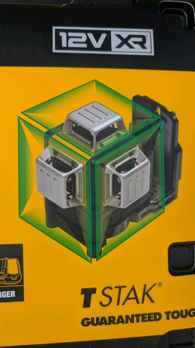 DeWalt Green 3 Line 360° Self Leveling Laser Level - Image 4