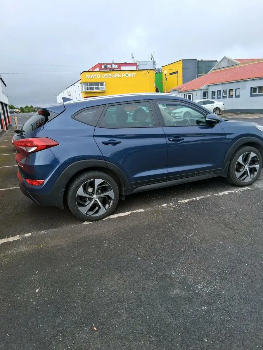 Car - Image 4